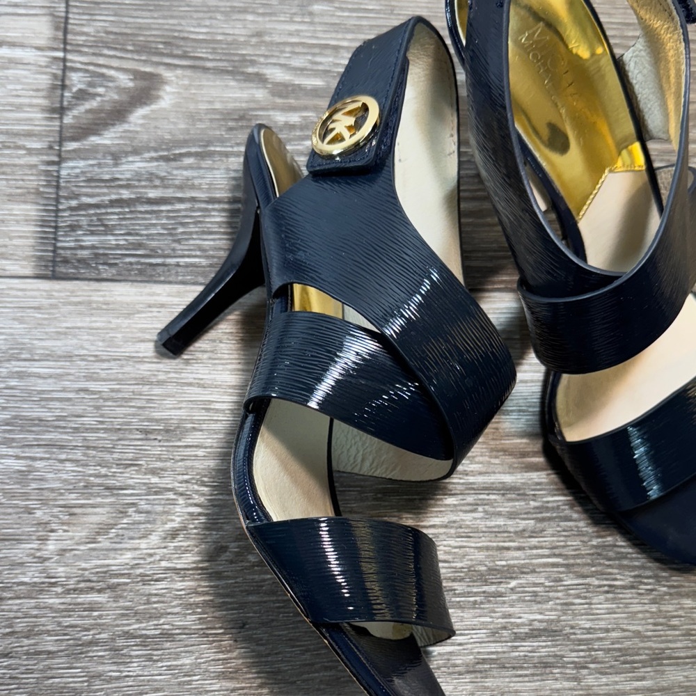 Michael kors navy blue Women's Sandals size 7.5 (s141) - Picture 5 of 10